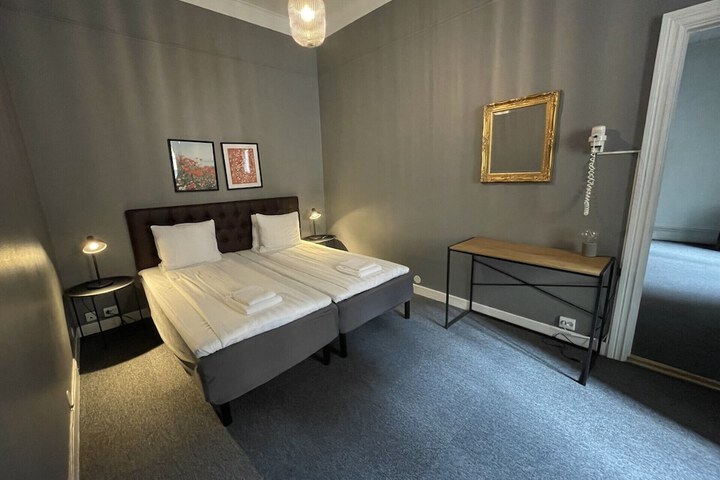 Room 78 of 149