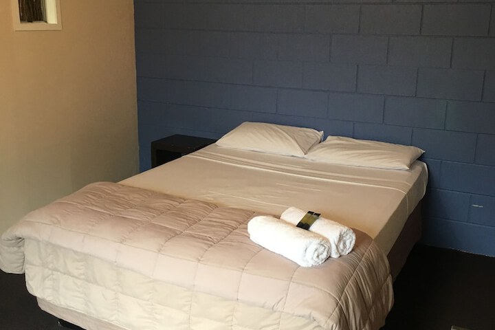 Room 10 of 35