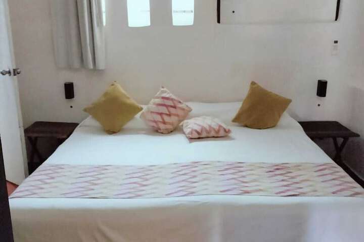 Room 44 of 102