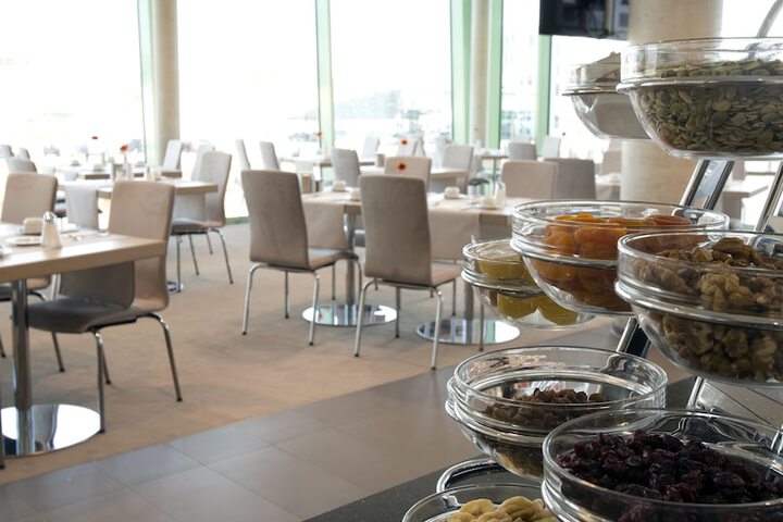 Breakfast/Coffee Service 43 of 70