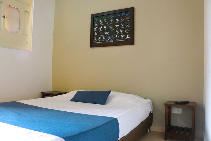 Room 3 of 40