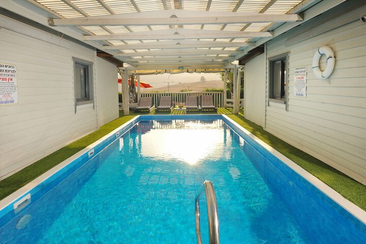 Pool 89 of 110