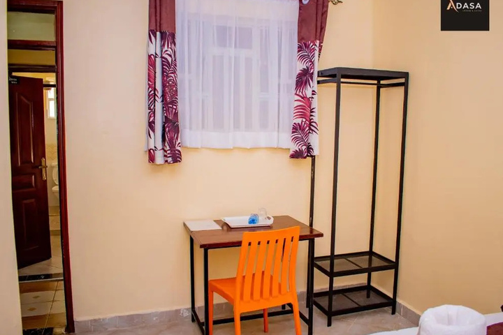 Room 2 of 2