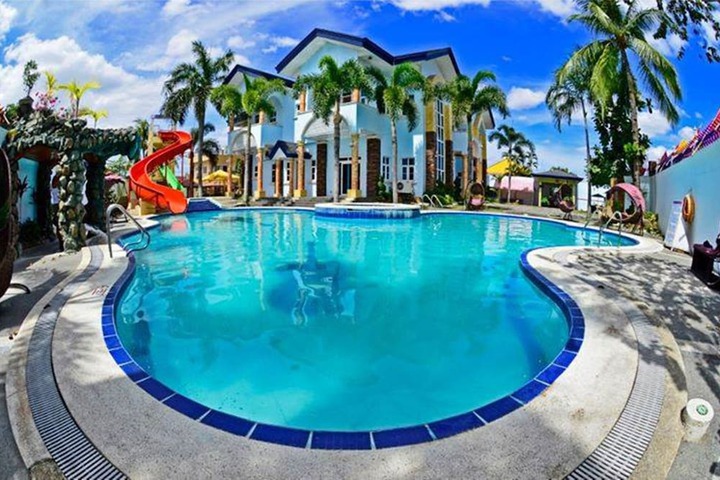 Villa Jhoana Resort in Angono