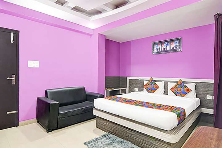 Room 15 of 28