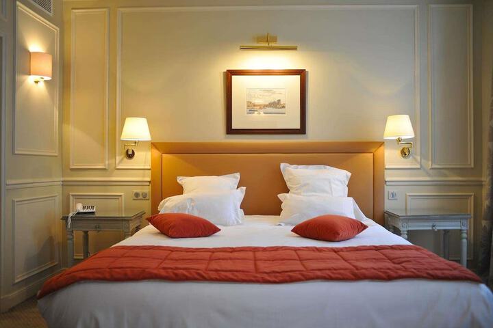 Room 45 of 80