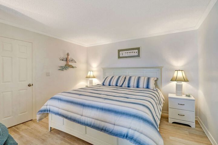 Room 3 of 27
