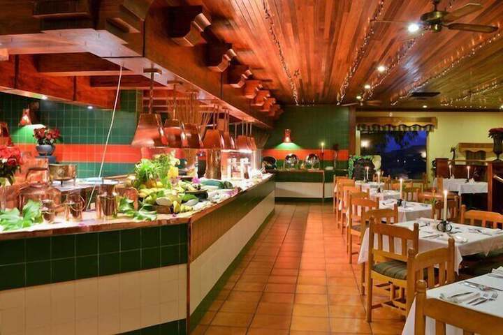 Dining 227 of 391
