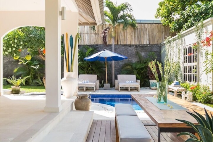 Pool Hotel