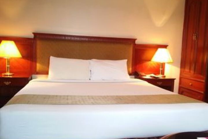 Room 15 of 29