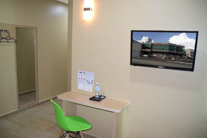 Room 9 of 65