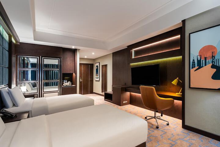 Room 5 of 52