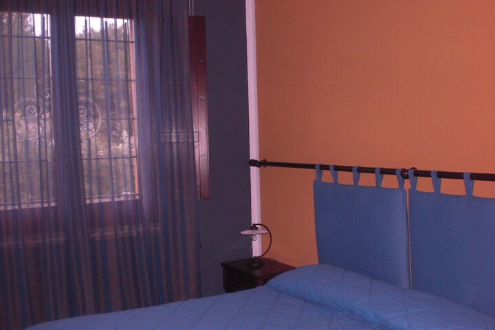 Room 3 of 35