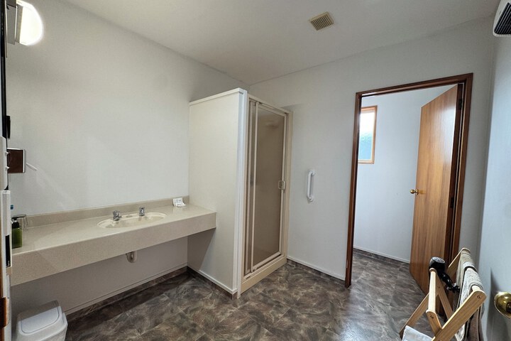 Room 54 of 61