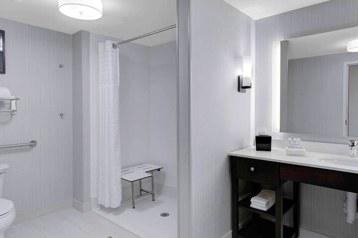 Bathroom shower