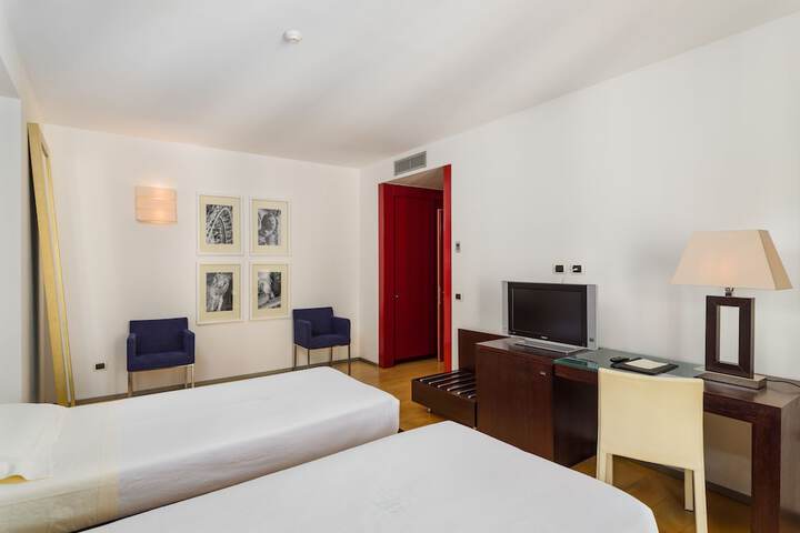 Room 11 of 59