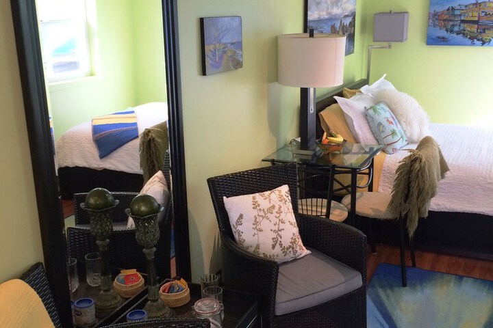 Room 14 of 76