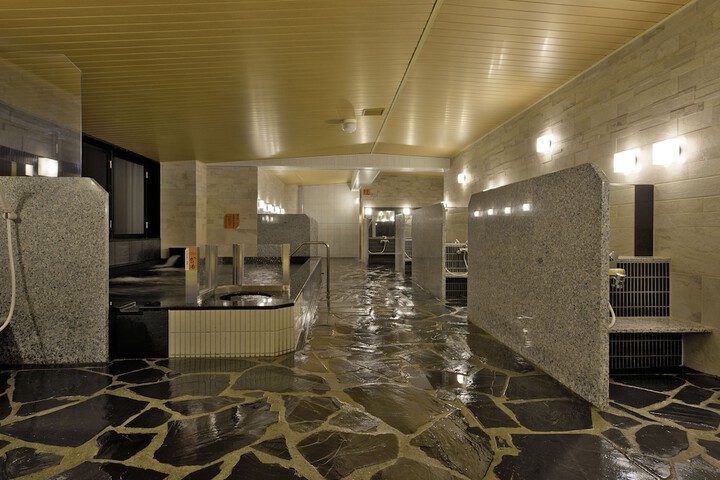 Room 27 of 42