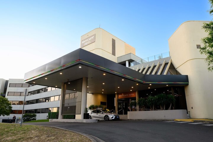 Hotel 77 of 81