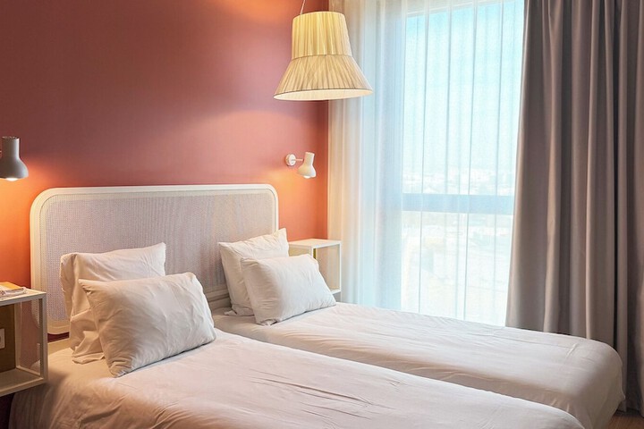 Room 14 of 46