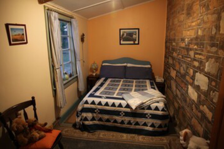 Room 4 of 39