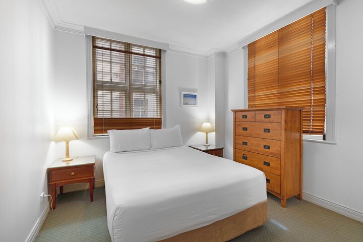 Room 33 of 119