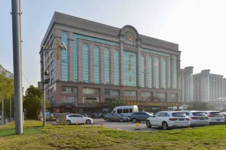 Hotel Entry