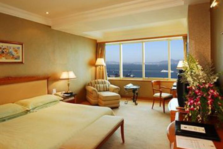 Room 20 of 36