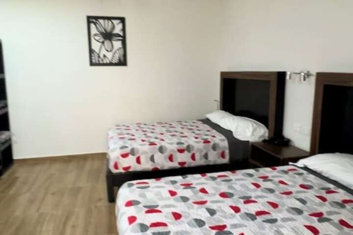 Room 21 of 81