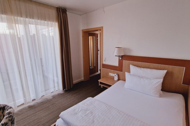 Room 7 of 53