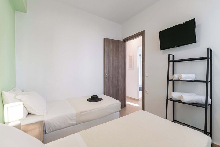Room 20 of 122