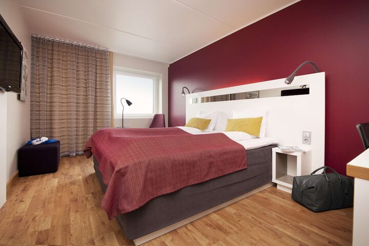 Room 11 of 26