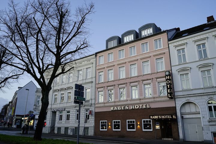 Exterior of Rabes Hotel Kiel am Hauptbahnhof