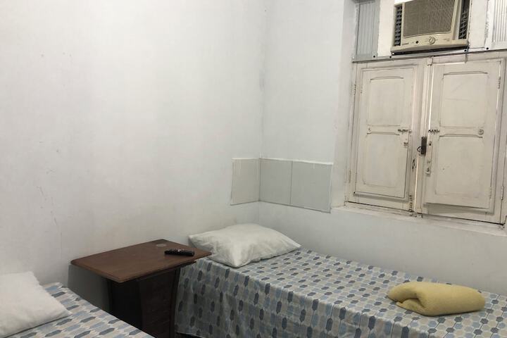 Room 5 of 22