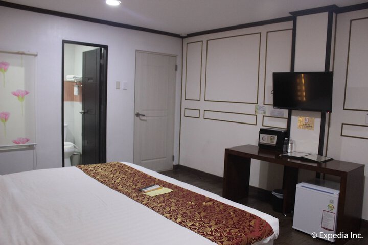 Room 15 of 98