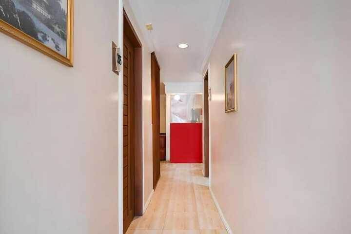 Ballroom/Hall 16 of 16