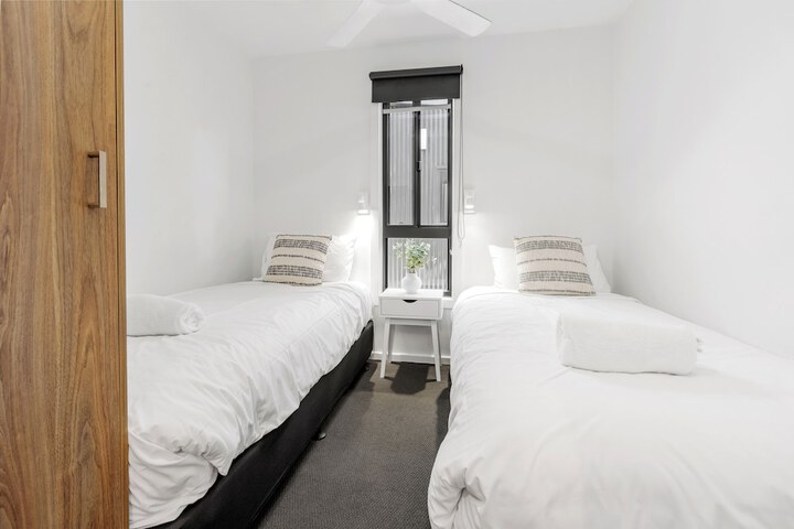 Room 35 of 157