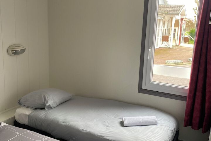 Room 7 of 13
