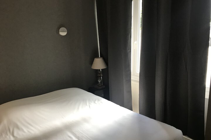 Room 3 of 34