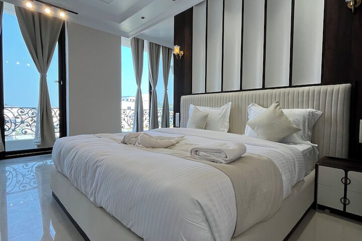 Room 7 of 22