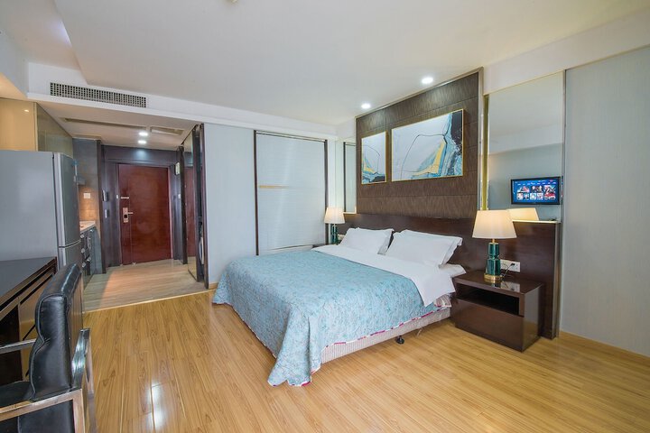 Room 7 of 50