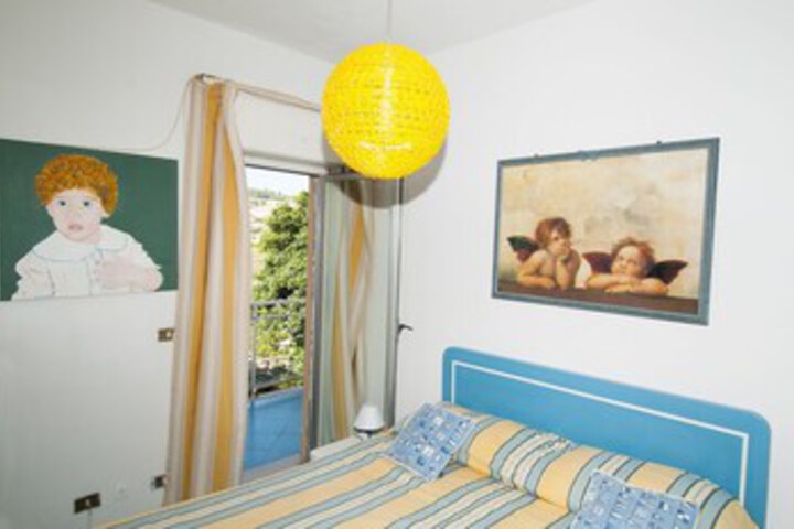Room 14 of 16