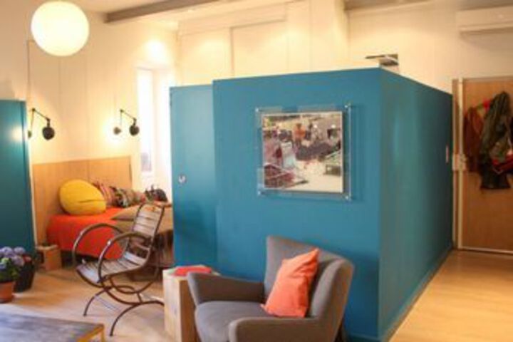 Room 9 of 11