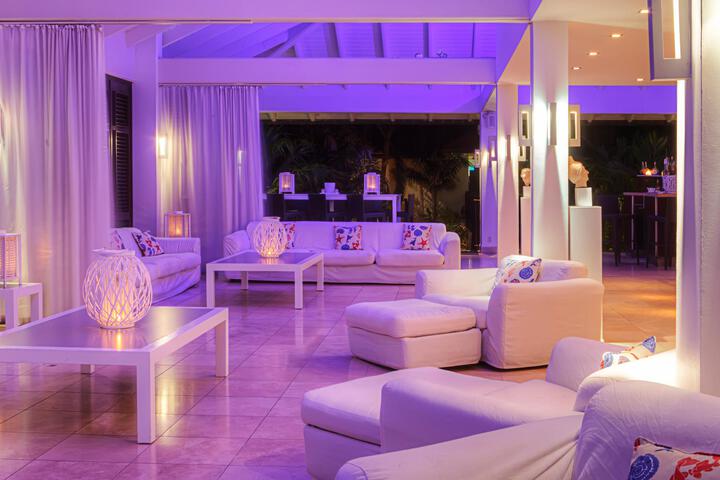 Hotel Lobby