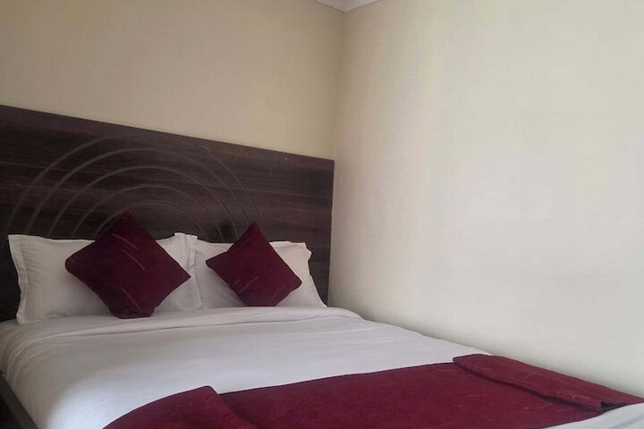 Room 7 of 49