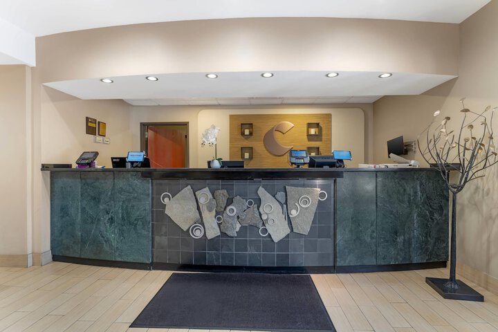 Guest Lobby