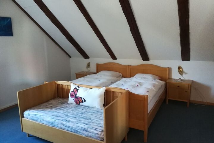 Room 5 of 48