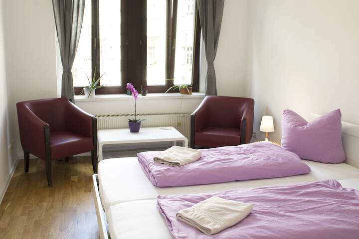 Room 34 of 202