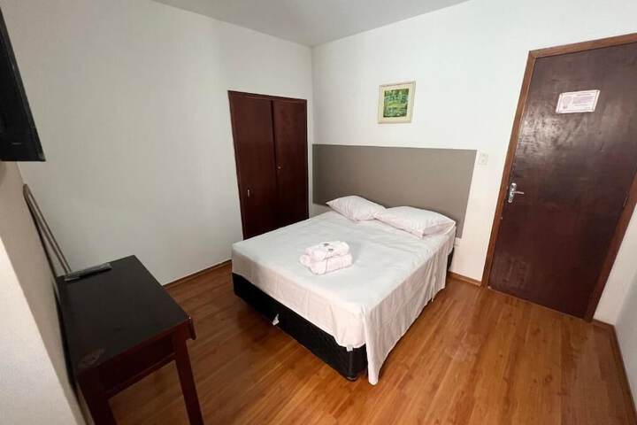 Room 5 of 25