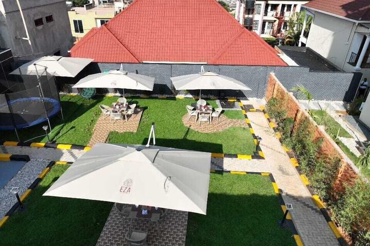 Hotel Exterior 59 of 61